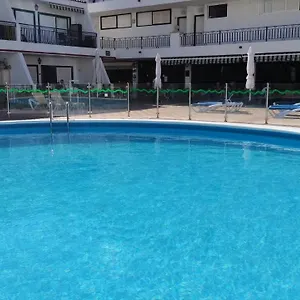 https://el-sol-chipeque-los-cristianos-estudio.tenerifehoteles.net